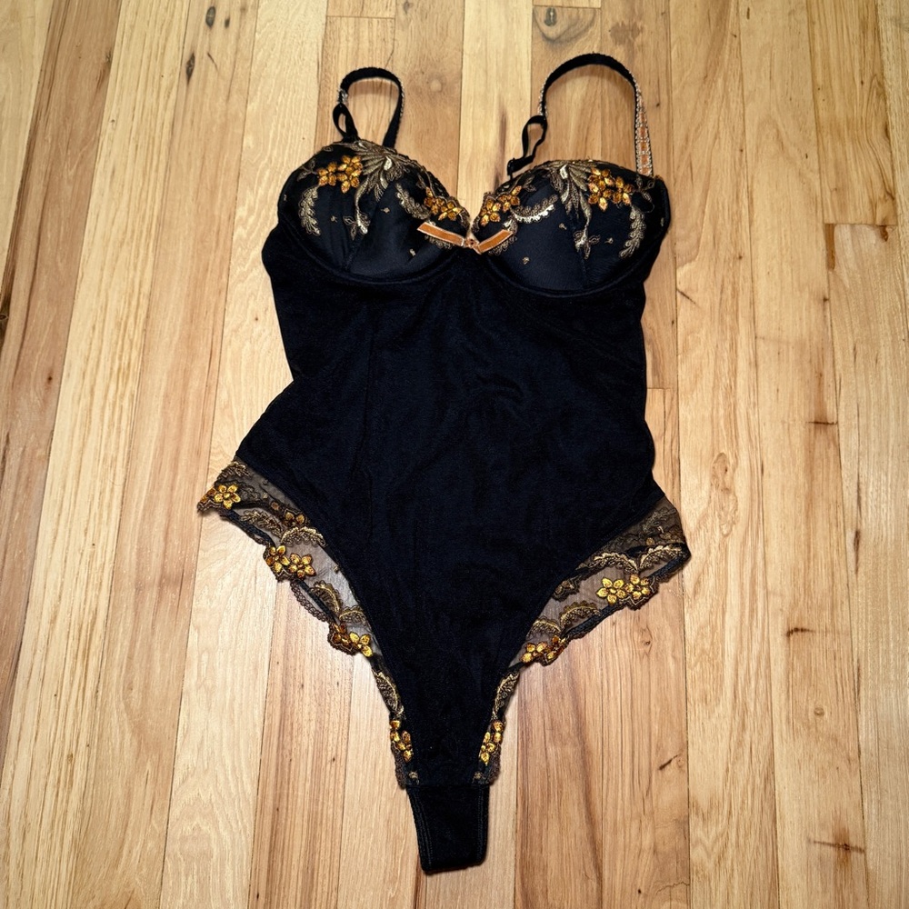 Lise Charmel Lace Underwire Thong Lingerie Bodysuit Teddy